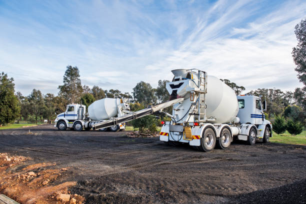 Best Commercial Concrete Contractor  in Scanlon, MN
